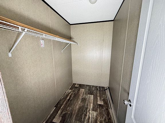 5th image of 5000 Allen Genoa Rd Trailer 26