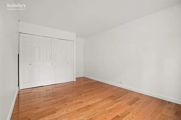Sold by Sotheby's International Realty | media 6