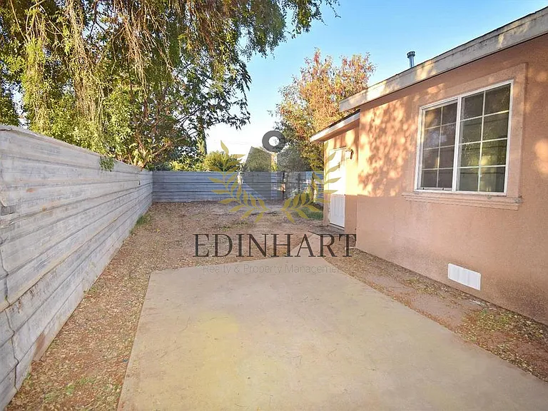 3631 E Dwight Way — Photo 10