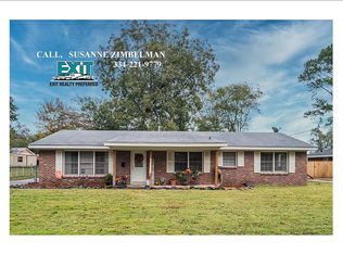 624 Shadow Ln, Prattville, AL 36066