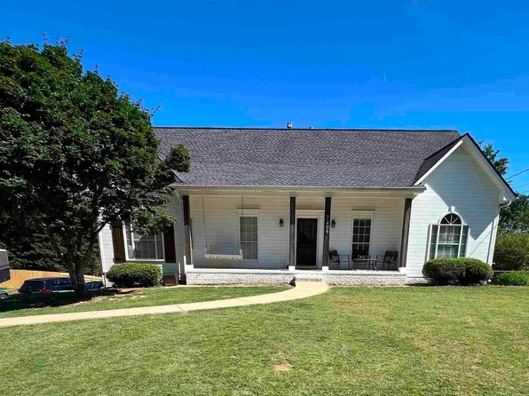 7205 Roper Tunnel Rd, Trussville, AL 35173