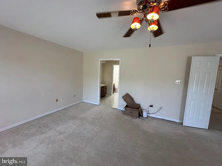 893 Broad Oaks Dr — Photo 10