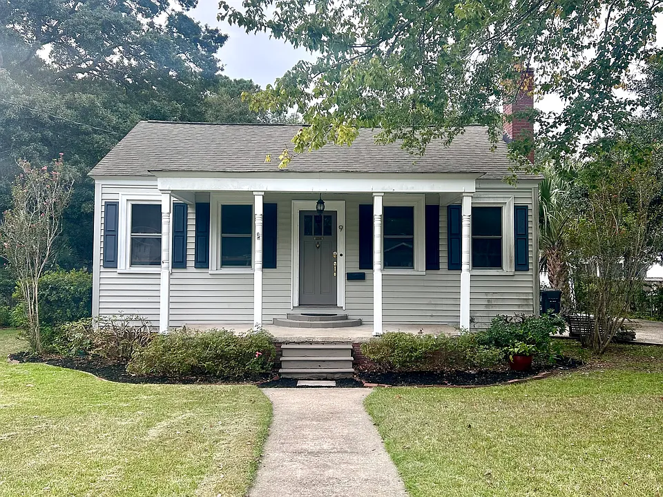 9 Lindendale Ave