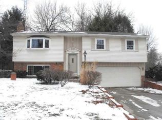 6936 Clare Ct, Sylvania, OH 43560