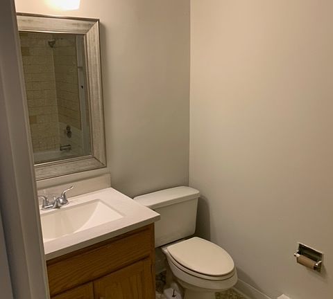 3rd image of 4329 W Park Lane Dr APT 1B