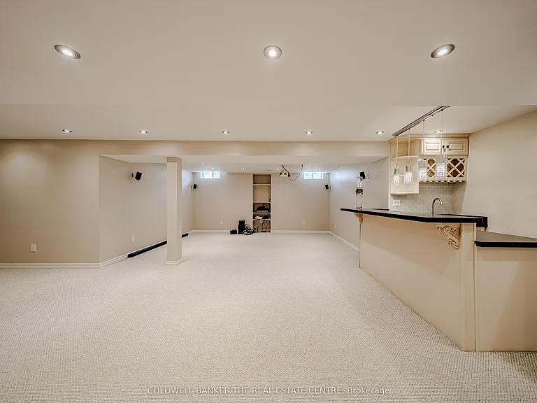 15 Military Ct — Photo 20