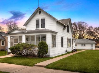 1226 Charles St, La Crosse, WI 54603