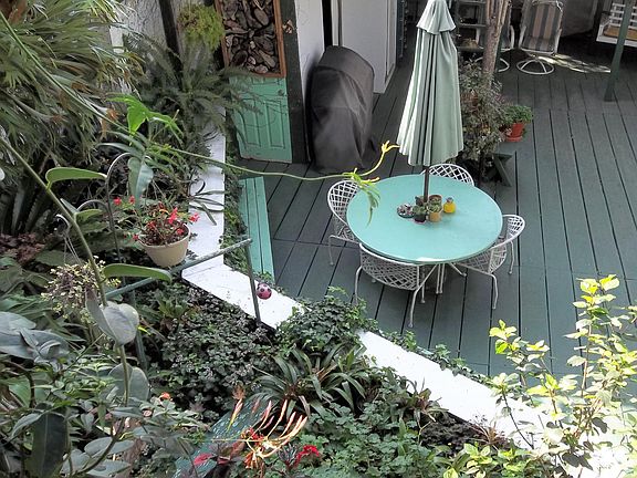 3rd image of 1447 Angelus Ave