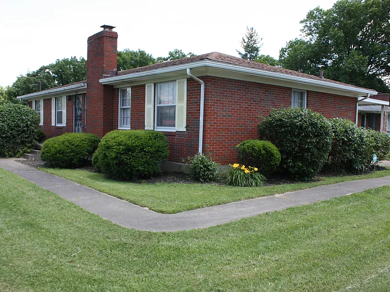 9300 Fern Creek Rd — Photo 4