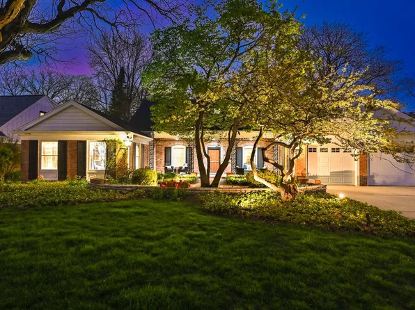 7410 Maple TERRACE, Wauwatosa, WI 53213