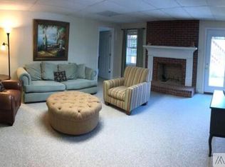 425 Singletree Trce, Alpharetta, GA 30004