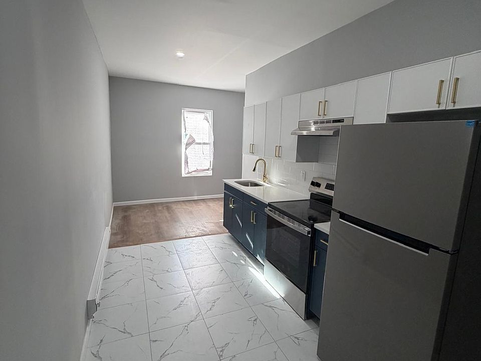 1st image of 379 Lyons Ave #1B