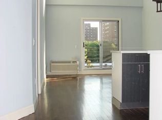 2324 Broadway #5R, Astoria, NY 11106