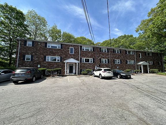 2nd image of 41 Davis Ave Unit 1-4