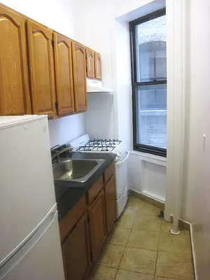 Rented by City Connections Realty | media 11