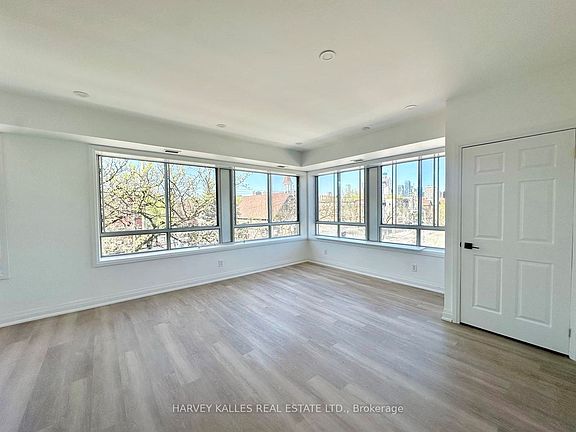 2nd image of 409 College St #4