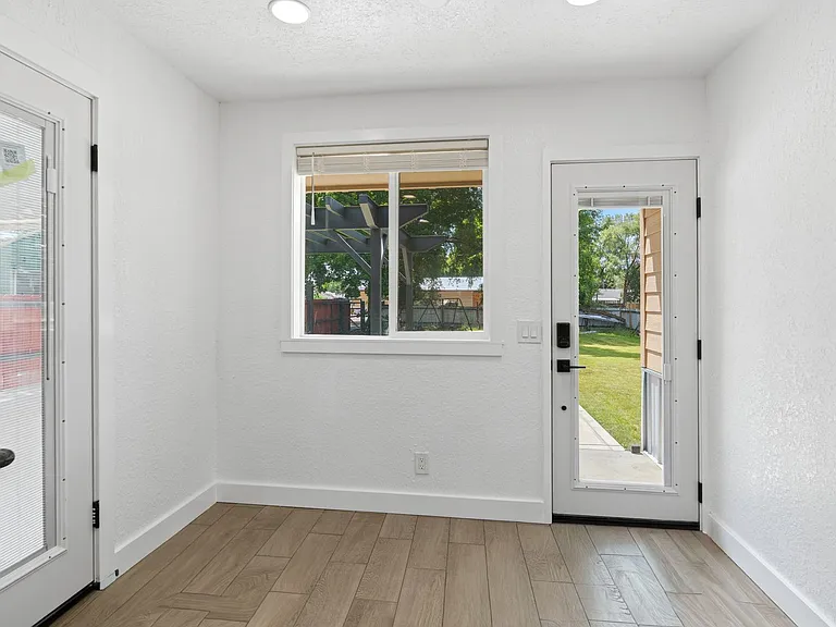 14420 E Wellesley Ave — Photo 11