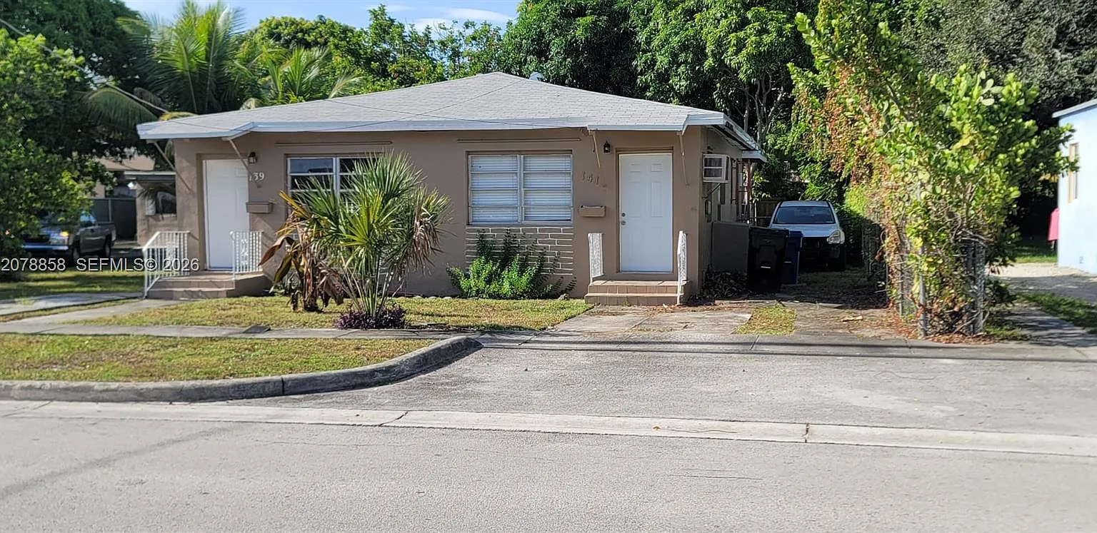 Oleta Terr N Miami Beach — Photo 1