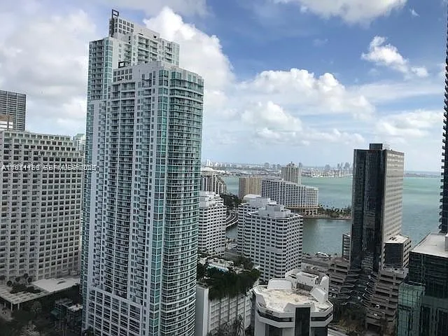 1050 Brickell Ave