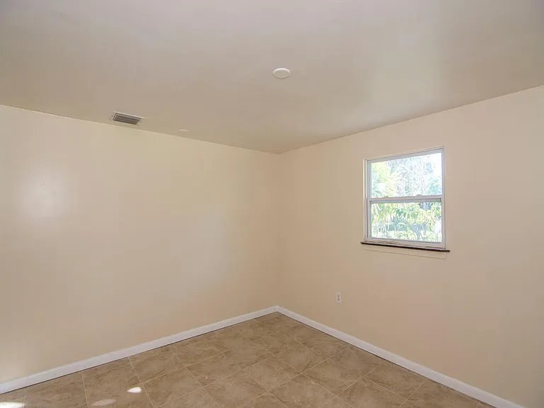8604 Brookline Ave — Photo 15