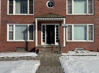 1640 Washington St UNIT 2, Lincoln, NE 68502