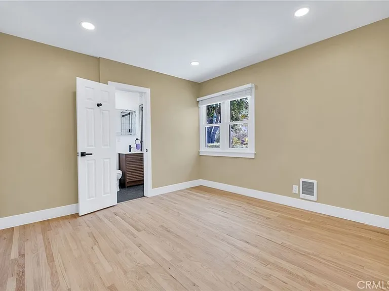 4515 Greenmeadows Ave — Photo 21