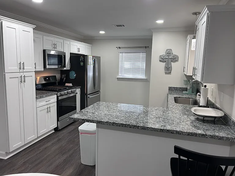 302 W Old Pass Rd — Photo 10