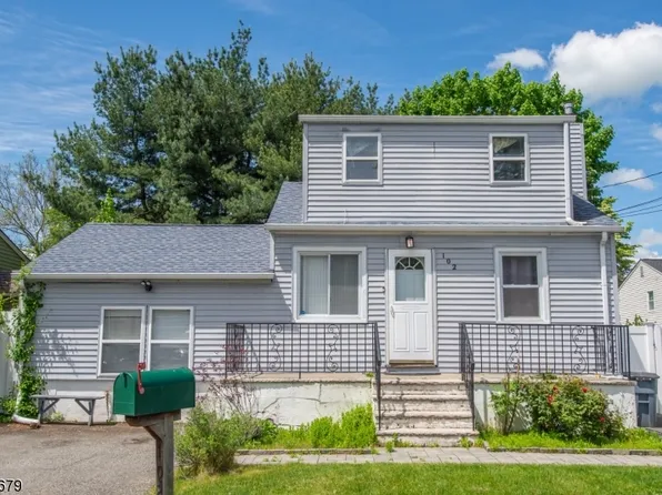 102 Jefferson St, Wanaque Boro, NJ 07420