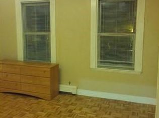 28 8th St #1, Cambridge, MA 02141