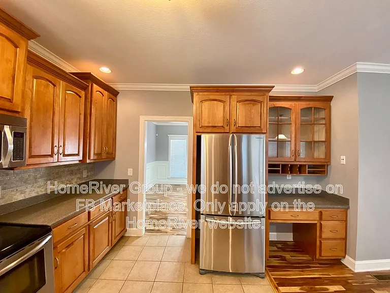 5721 Caney Ridge Cir — Photo 13