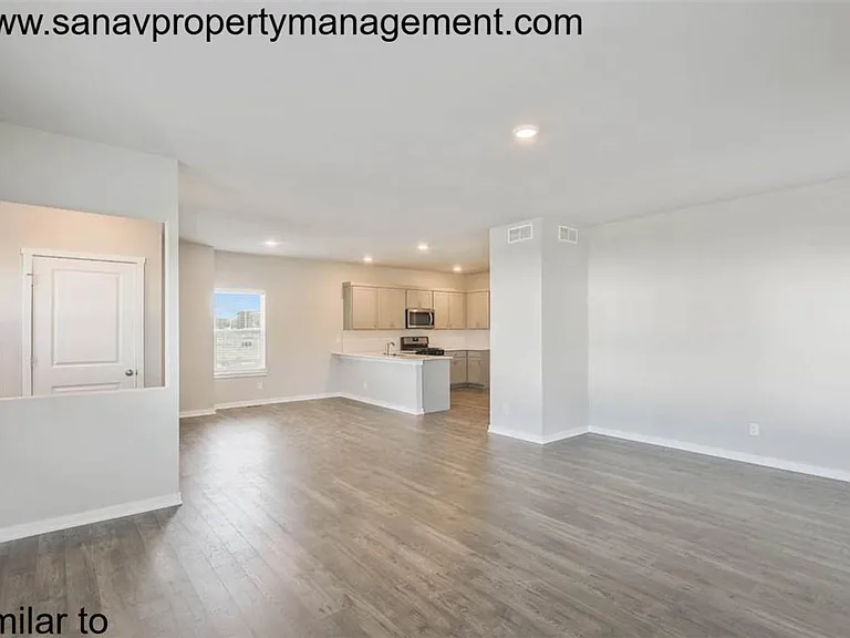 2404 SW Plaza Pkwy — Photo 7