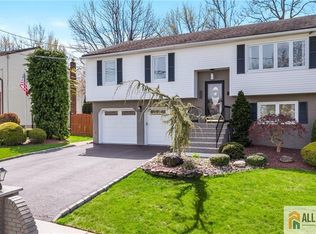 275 Alden Ave, Edison, NJ 08820