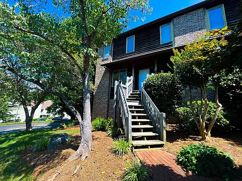 193 Kinloch Ct Photo 1