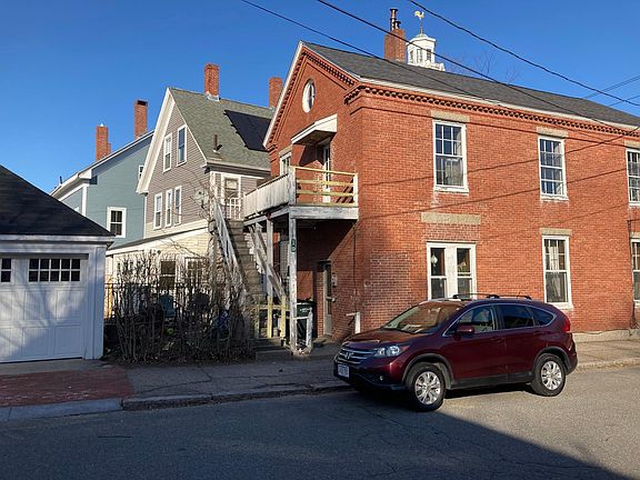 3rd image of 48 Federal St Unit 1