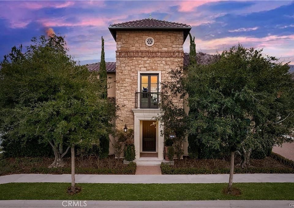 1st image of 166 Villa Rdg