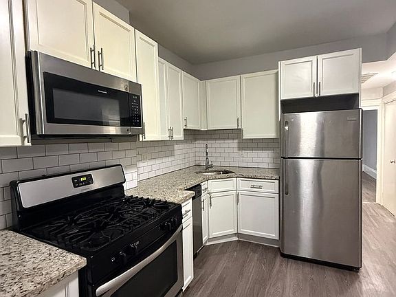 2nd image of 133 Eutaw St #390