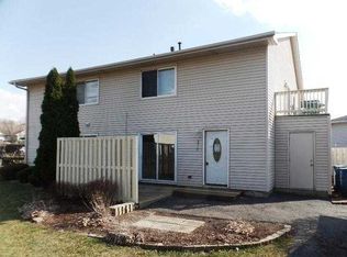 2312 Carnation Dr, Crest Hill, IL 60403