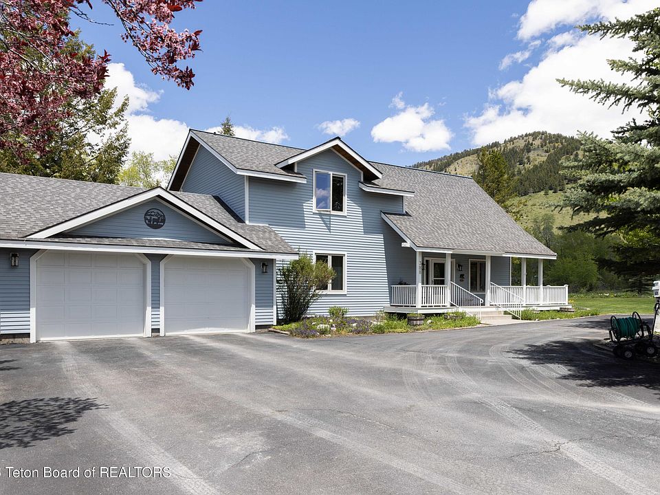 1st image of 388 Middle Branch Dr