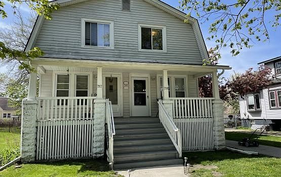 1st image of 719 Plum St