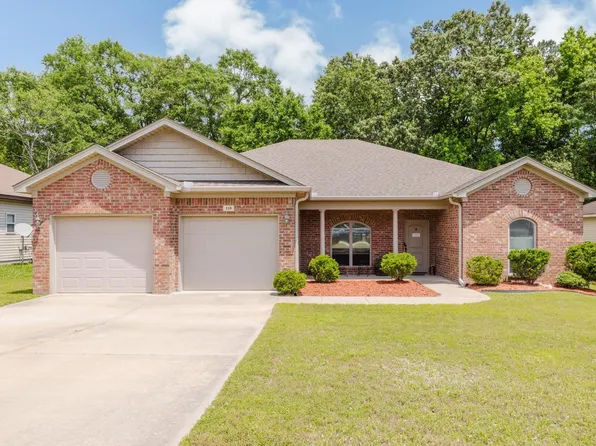 118 Madrid Dr, Benton, AR 72015