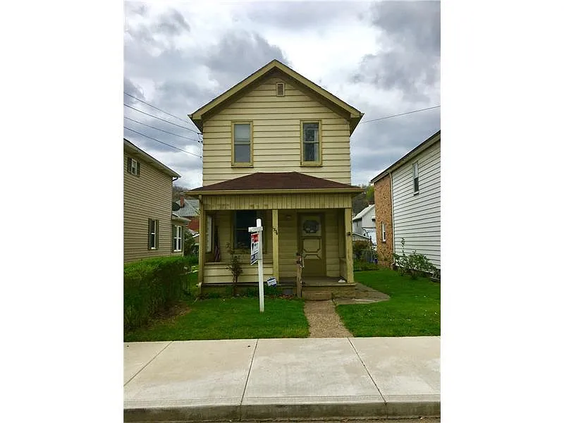 1334 Washington Ave photo 1