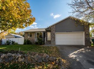 8439 S Plum Creek Dr, West Jordan, UT 84088