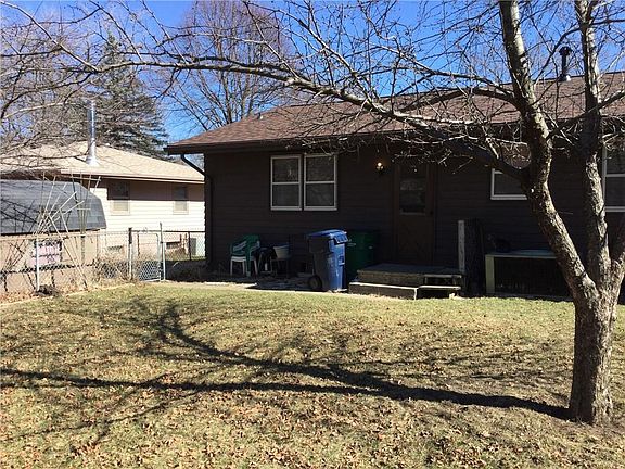 3rd image of 7718 Dellwood Dr