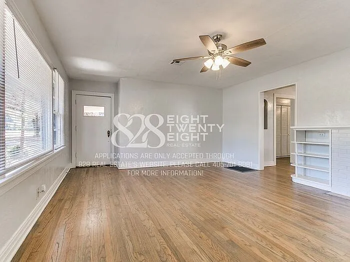 930 Miller Ave — Photo 12