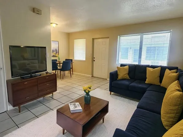 717 SE 16th St APT 3, Fort Lauderdale, FL 33316