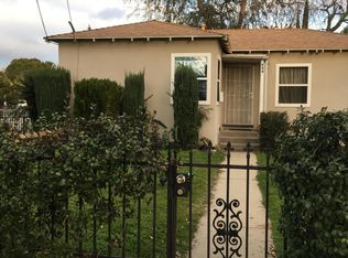 230 S Altadena Dr, Pasadena, CA 91107