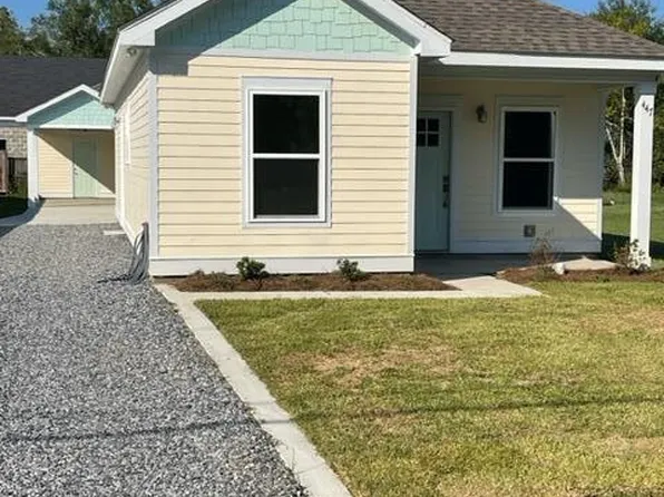 447 Easterbrook St, Bay Saint Louis, MS 39520