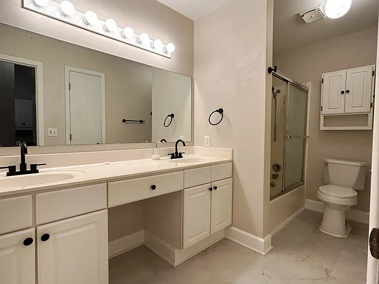 663 Hiddenwood Ct — Photo 13