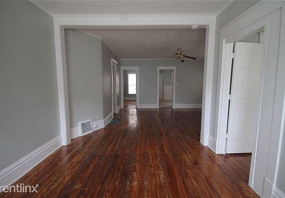 ANOTHER VIEW OF LIVING AREA