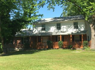 1318 Saint Paul Rd, Ballwin, MO 63021